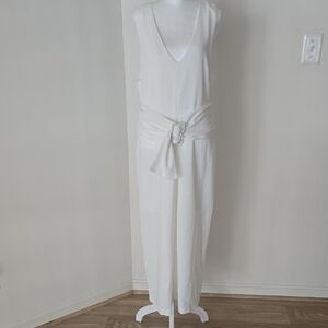 Versona Ivory Sleeveless V-Neck Jumpsuit with Waist Tie